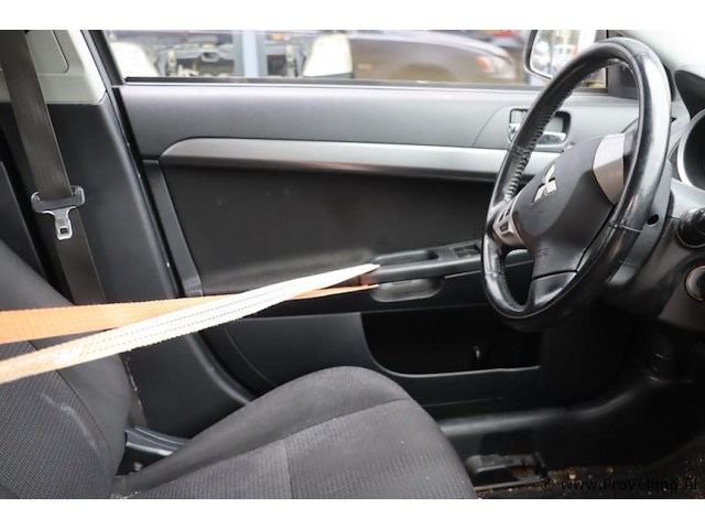 Mitsubishi lancer | benzine | kenteken: 32-ngp-1 - afbeelding 11 van  31