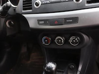 Mitsubishi lancer | benzine | kenteken: 32-ngp-1 - afbeelding 15 van  31