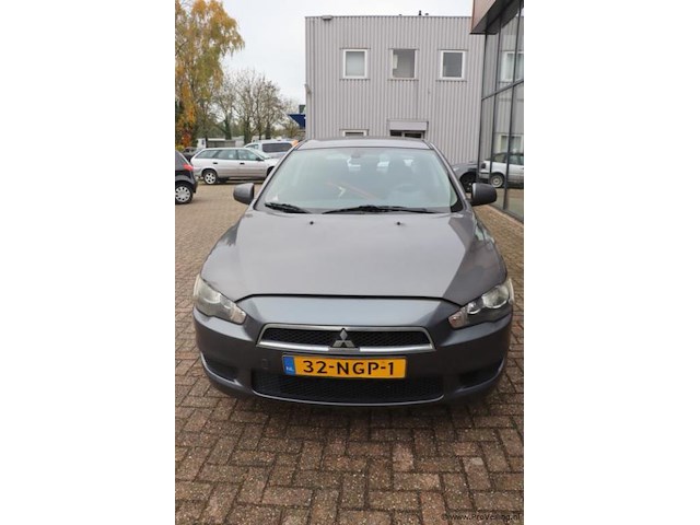 Mitsubishi lancer | benzine | kenteken: 32-ngp-1 - afbeelding 12 van  31