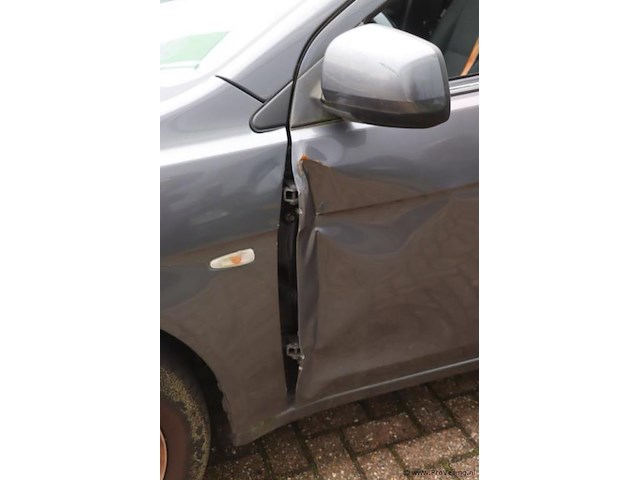 Mitsubishi lancer | benzine | kenteken: 32-ngp-1 - afbeelding 27 van  31