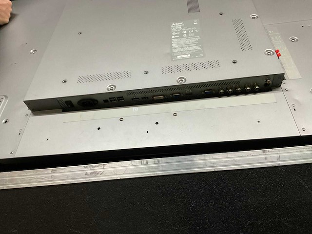 Mitsubishi ldt55iv 55” hd lcd touch screen televisie/monitor - afbeelding 5 van  9