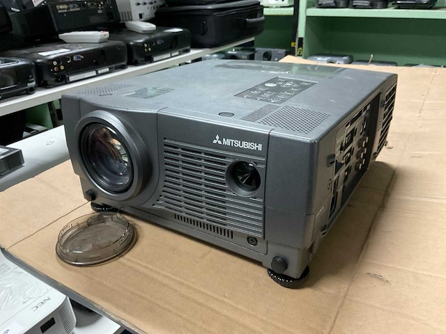 Mitsubishi lvp-x400u projector - afbeelding 2 van  5