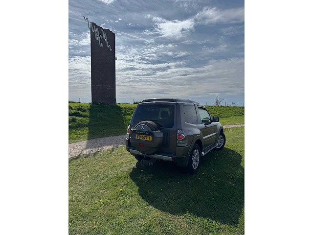 Mitsubishi mitsubishi pajero 3.2 tdi automaat vb-577-t - afbeelding 5 van  9
