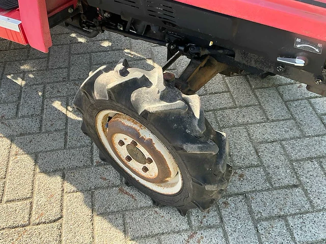 Mitsubishi mt14 ( 4wd ) minitractor - afbeelding 6 van  16