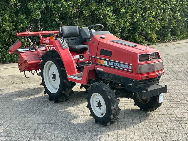 Mitsubishi mt16 ( 4wd ) minitractor - afbeelding 9 van  16