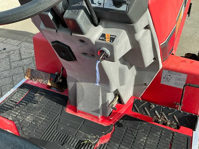 Mitsubishi mt16 ( 4wd ) minitractor - afbeelding 16 van  16