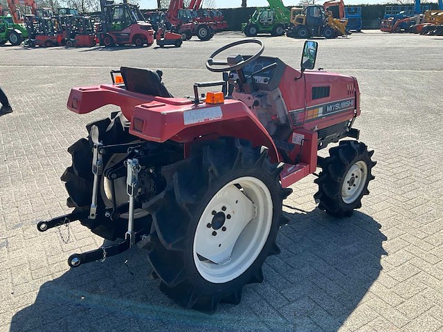 Mitsubishi mt16 vierwielaangedreven mini landbouwtractor - afbeelding 2 van  4