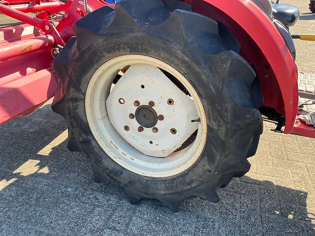 Mitsubishi mt240 vierwielaangedreven mini landbouwtractor - afbeelding 10 van  13