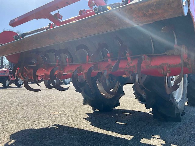 Mitsubishi mt240 vierwielaangedreven mini landbouwtractor - afbeelding 6 van  13