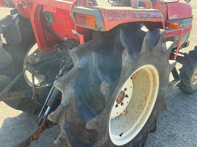 Mitsubishi mt331 palceed go vierwielaangedreven mini landbouwtractor - afbeelding 8 van  15