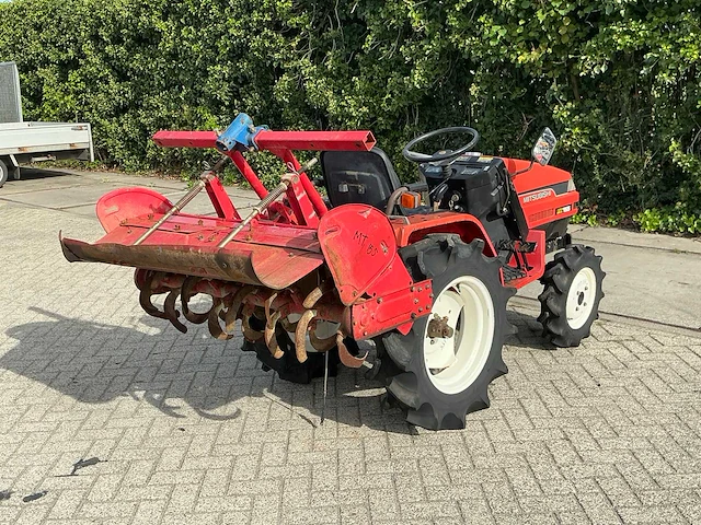 Mitsubishi mt55 ( 4wd ) minitractor - afbeelding 13 van  19