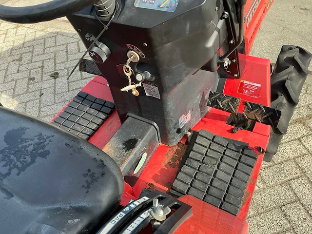 Mitsubishi mt55 ( 4wd ) minitractor - afbeelding 18 van  19