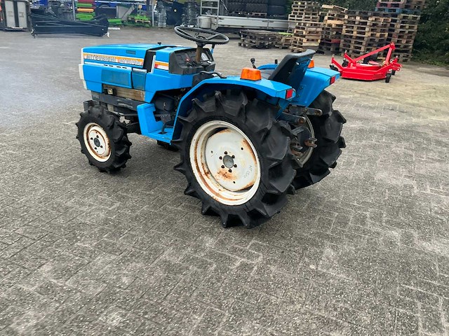 Mitsubishi mte1800d vierwielaangedreven mini landbouwtractor - afbeelding 3 van  14