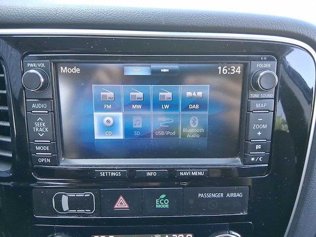 Mitsubishi outlander 2.0 business edition car 2015 | 6-zst-57 - afbeelding 17 van  29