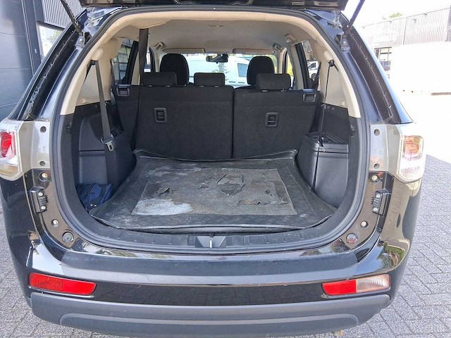 Mitsubishi outlander 2.0 business edition car 2015 | 6-zst-57 - afbeelding 19 van  29