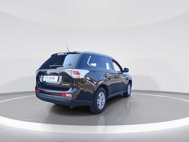 Mitsubishi outlander 2.0 business edition car 2015 | 6-zst-57 - afbeelding 28 van  29