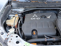 Mitsubishi outlander 2.0 di-d invite| 4wd | diesel | kenteken: 04-vjt-8 - afbeelding 9 van  21