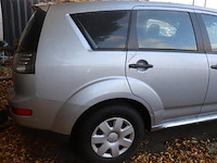 Mitsubishi outlander 2.0 di-d invite| 4wd | diesel | kenteken: 04-vjt-8 - afbeelding 17 van  21