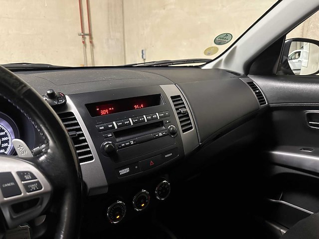 Mitsubishi outlander 2.0 intro edition 147pk 2010 (origineel-nl) automaat, 43-nth-8 - afbeelding 17 van  46
