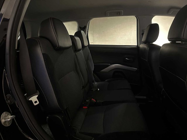 Mitsubishi outlander 2.0 intro edition 147pk 2010 (origineel-nl) automaat, 43-nth-8 - afbeelding 31 van  46