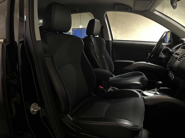 Mitsubishi outlander 2.0 intro edition 147pk 2010 (origineel-nl) automaat, 43-nth-8 - afbeelding 35 van  46