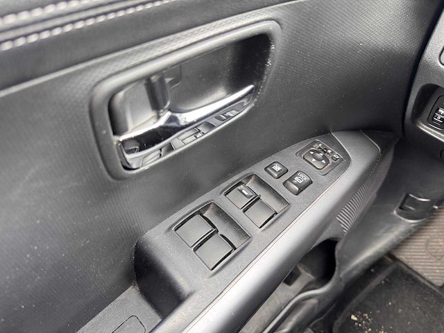 Mitsubishi outlander 2.0 intro edition; 15-nst-3 - afbeelding 2 van  13