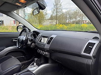 Mitsubishi outlander 2.0 intro edition; 15-nst-3 - afbeelding 10 van  13