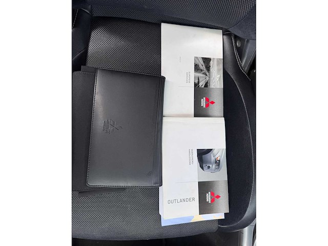 Mitsubishi outlander 2.0 intro edition; 15-nst-3 - afbeelding 5 van  13