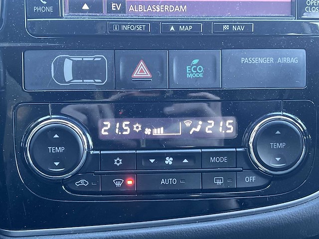 Mitsubishi outlander 2.0 phev executive edition 2015 | hl-826-f - afbeelding 7 van  17