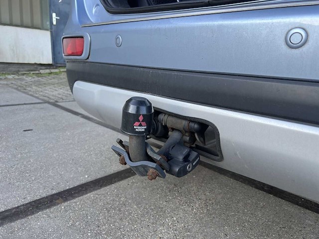 Mitsubishi outlander 2.0 phev executive edition 2015 | hl-826-f - afbeelding 15 van  25