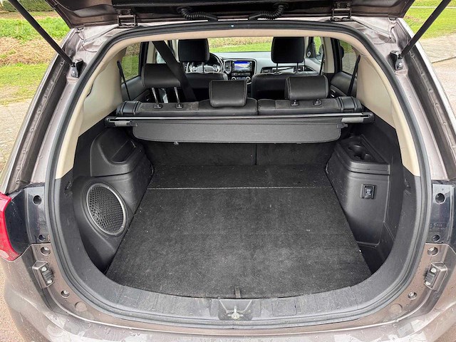 Mitsubishi outlander 2.0 phev executive edition automaat, hr-117-v - afbeelding 4 van  19