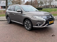 Mitsubishi outlander 2.0 phev executive edition automaat, hr-117-v - afbeelding 12 van  18