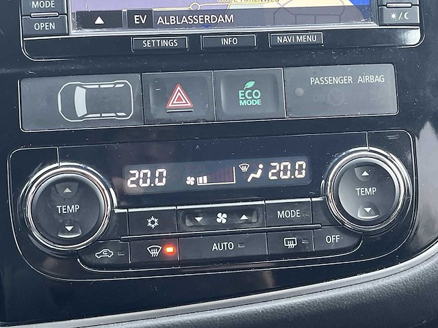 Mitsubishi outlander 2.0 phev exeed xline 2015 | 7-ztb-57 - afbeelding 9 van  26