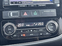 Mitsubishi outlander 2.0 phev exeed xline 2015 | 7-ztb-57 - afbeelding 9 van  26
