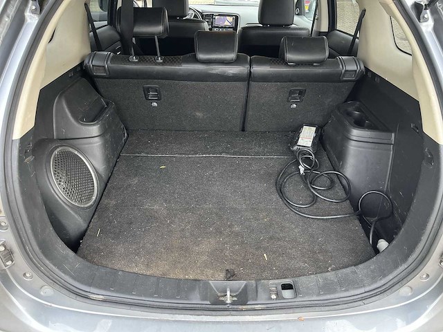 Mitsubishi outlander 2.0 phev exeed xline 2015 | 7-ztb-57 - afbeelding 11 van  26