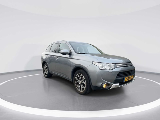 Mitsubishi outlander 2.0 phev exeed xline 2015 | 7-ztb-57 - afbeelding 22 van  26