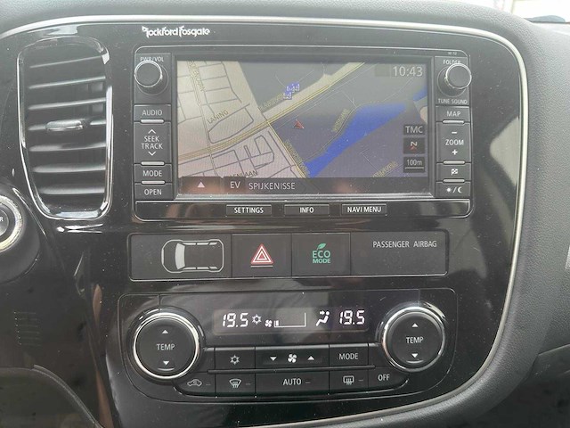 Mitsubishi outlander 2.0 phev instyle+ , 2-spl-82 - afbeelding 3 van  17