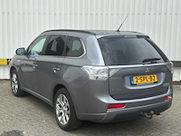 Mitsubishi outlander 2.0 phev instyle+ , 2-spl-82 - afbeelding 11 van  17