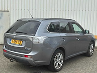 Mitsubishi outlander 2.0 phev instyle+ , 2-spl-82 - afbeelding 12 van  17