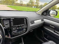Mitsubishi outlander 2.0 phev instyle+ , 2-sxp-81 - afbeelding 11 van  25