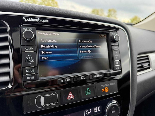 Mitsubishi outlander 2.0 phev instyle+ , 2-sxp-81 - afbeelding 14 van  25