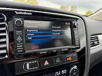 Mitsubishi outlander 2.0 phev instyle+ , 2-sxp-81 - afbeelding 14 van  25
