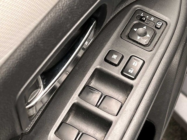 Mitsubishi outlander 2.0 phev instyle 2014 | 8-xkh-60 - afbeelding 4 van  37