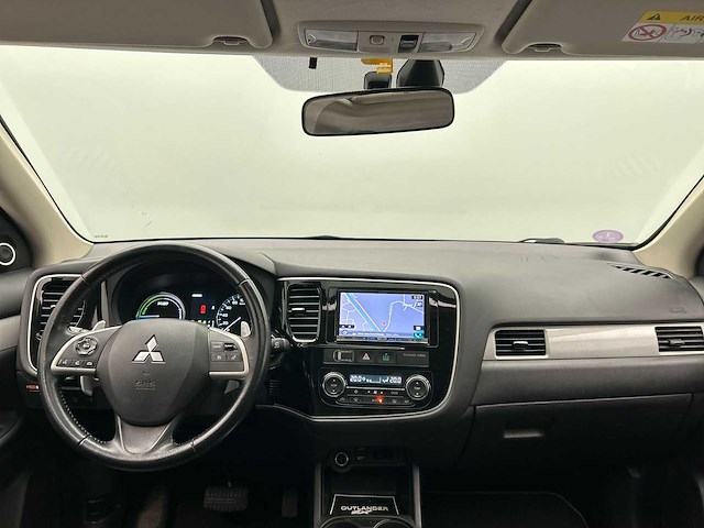 Mitsubishi outlander 2.0 phev instyle 2014 | 8-xkh-60 - afbeelding 16 van  54