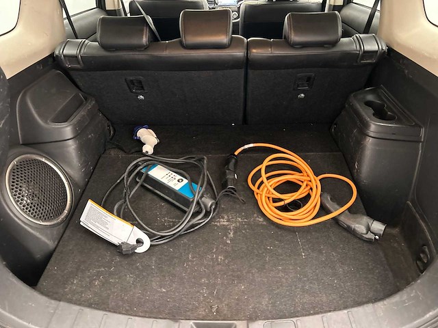 Mitsubishi outlander 2.0 phev instyle 2014 | 8-xkh-60 - afbeelding 19 van  54