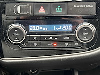 Mitsubishi outlander 2.0 phev instyle 2014 | 8-xkh-60 - afbeelding 35 van  54