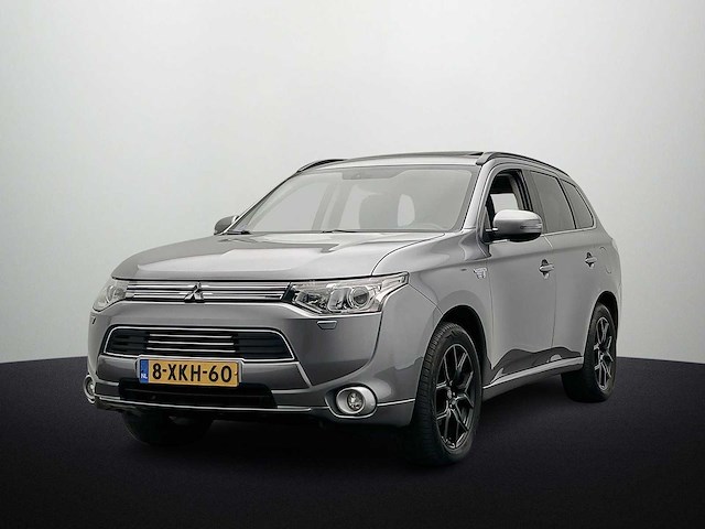 Mitsubishi outlander 2.0 phev instyle 2014 | 8-xkh-60 - afbeelding 1 van  58