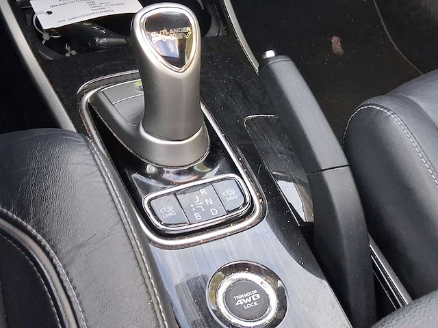 Mitsubishi outlander 2.0 phev instyle+ 2016 | kg-069-s - afbeelding 20 van  32