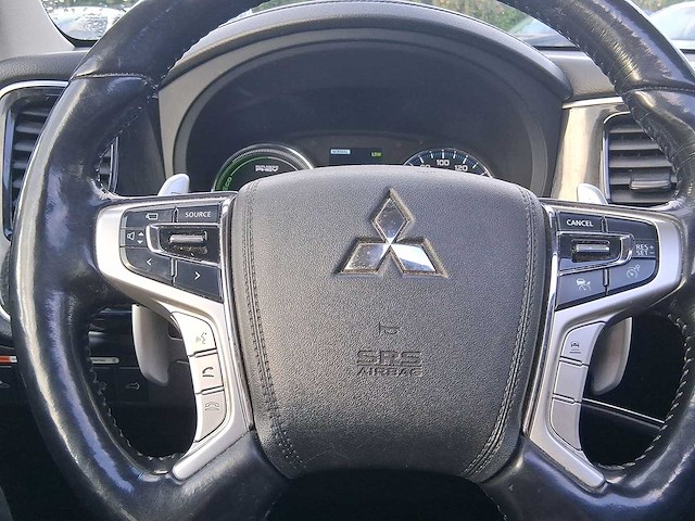 Mitsubishi outlander 2.0 phev instyle+ 2016 | kg-069-s - afbeelding 22 van  29