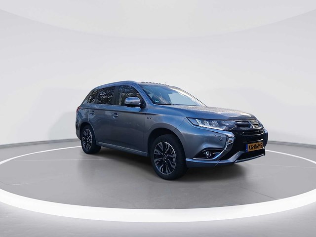 Mitsubishi outlander 2.0 phev instyle+ 2016 | kg-069-s - afbeelding 29 van  29